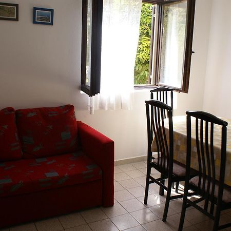 Apartment Ana M Krk Town Exterior foto