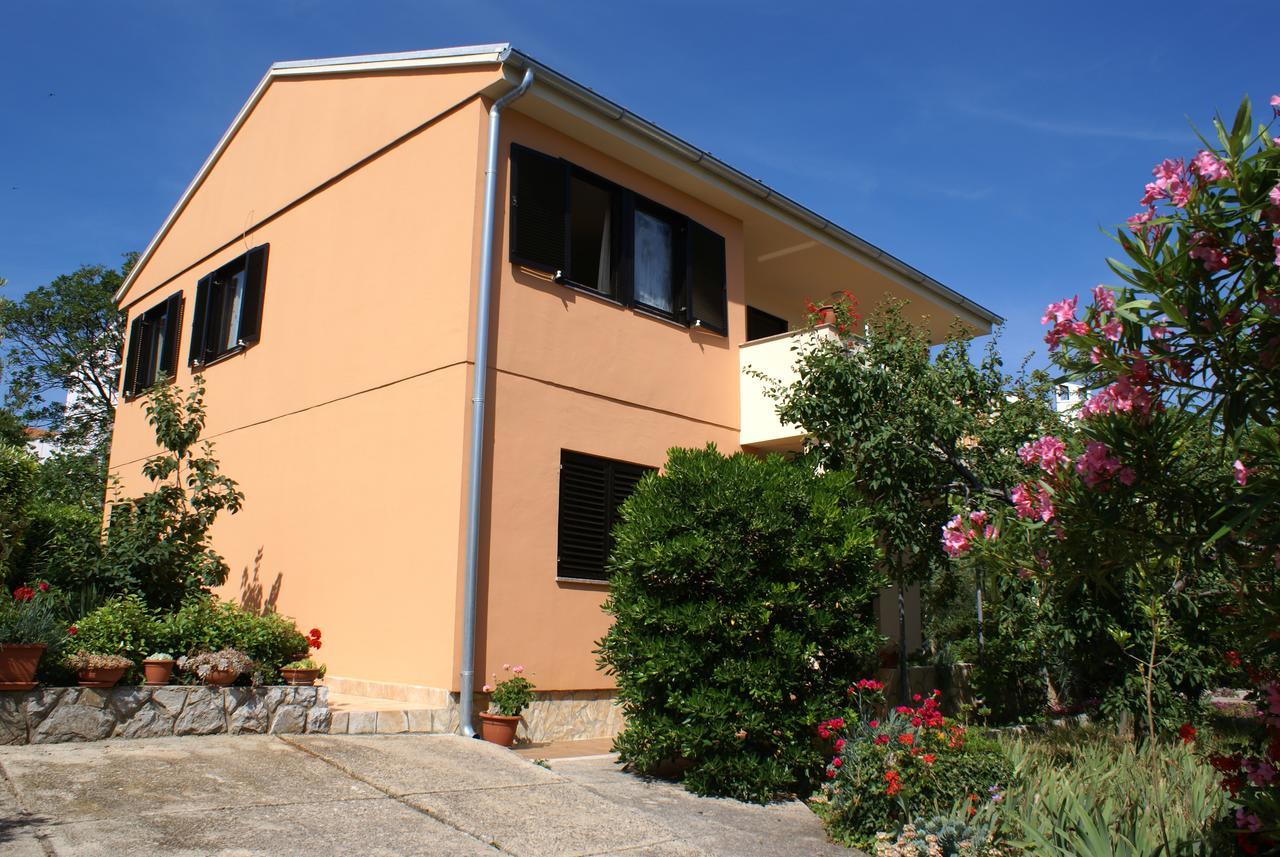 Apartment Ana M Krk Town Exterior foto