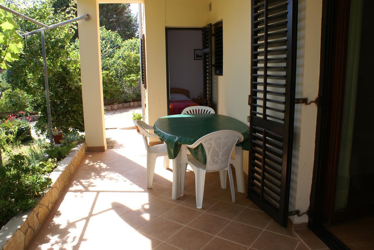 Apartment Ana M Krk Town Exterior foto
